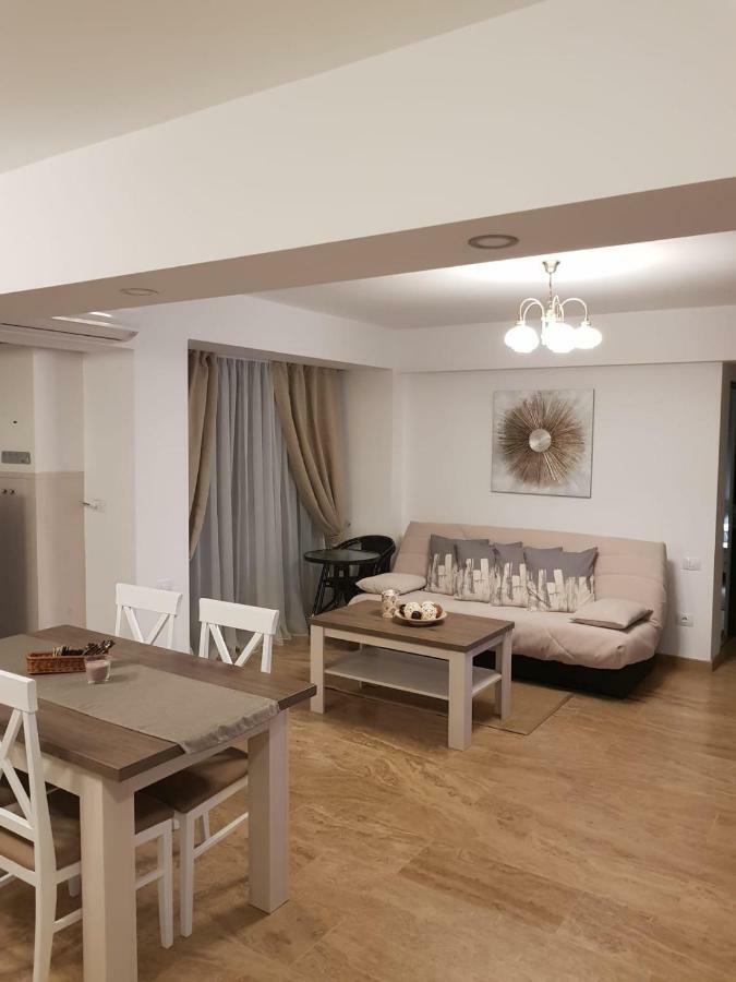 Apartament 2 Camere Ultracentral รึมนิคูวัลเจีย ภายนอก รูปภาพ