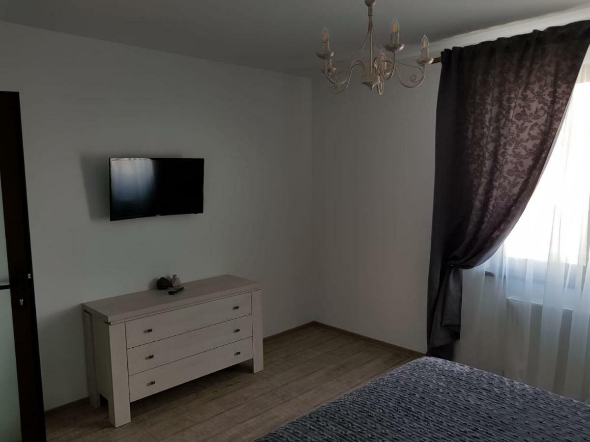 Apartament 2 Camere Ultracentral รึมนิคูวัลเจีย ภายนอก รูปภาพ