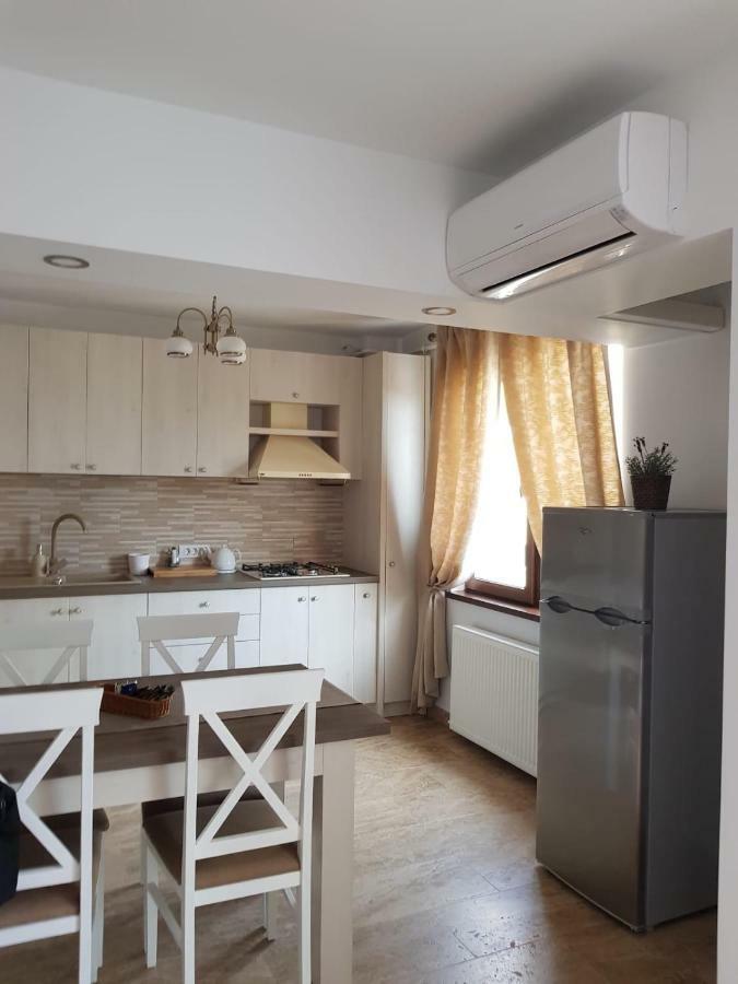 Apartament 2 Camere Ultracentral รึมนิคูวัลเจีย ภายนอก รูปภาพ
